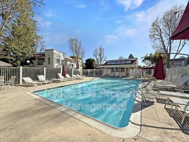 Building Photo - 11179 Camino Ruiz
