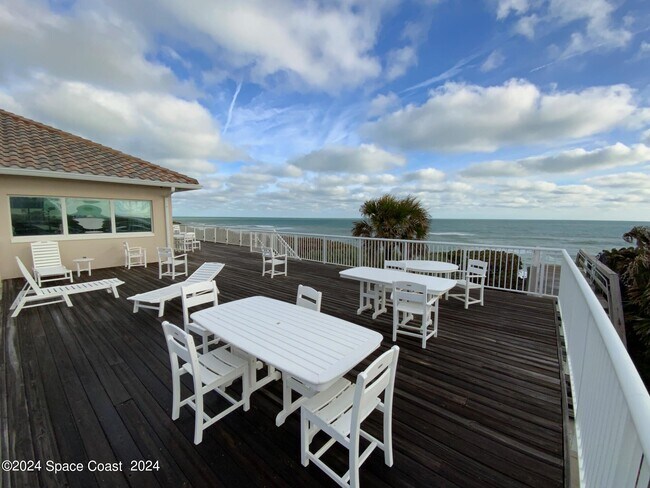 Building Photo - 135 Aquarina Blvd