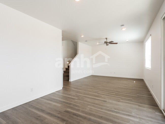 Building Photo - 13101 N Honest Endeavor Wy
