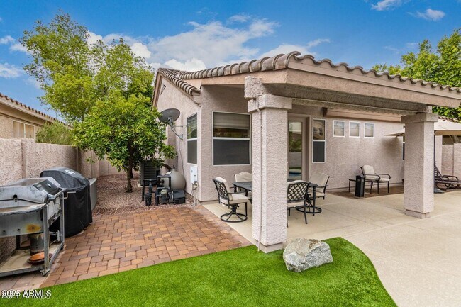 Building Photo - 6230 W Irma Ln
