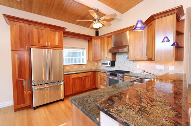 Building Photo - Four Bedroom Montclair Home with Forest Views