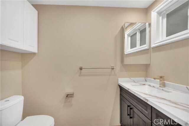 Building Photo - 2214 2nd St