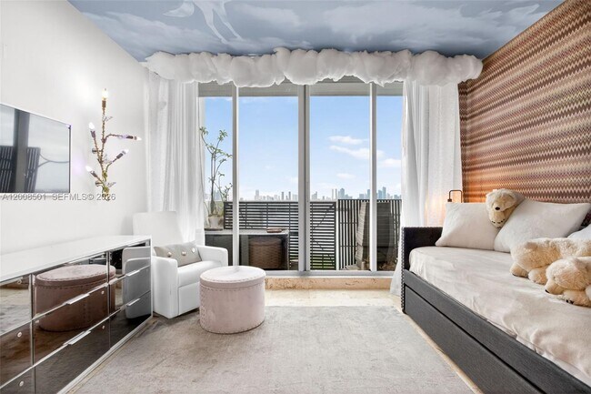 Building Photo - 1900 Sunset Harbour Dr