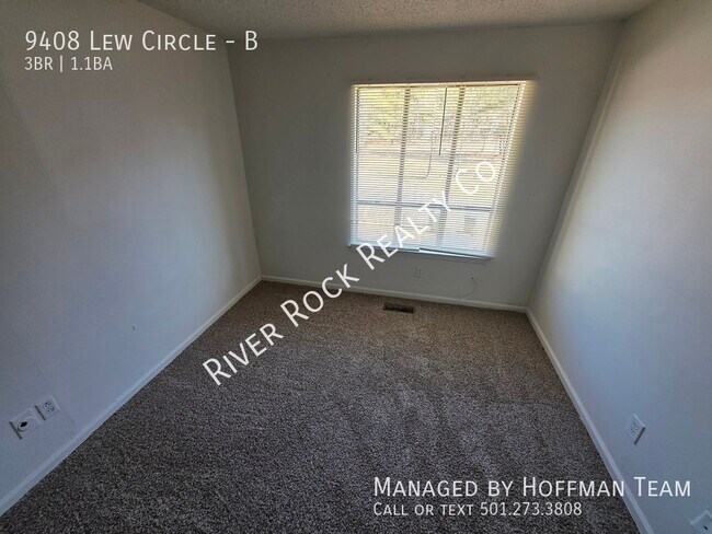 Building Photo - 9408 Lew Cir