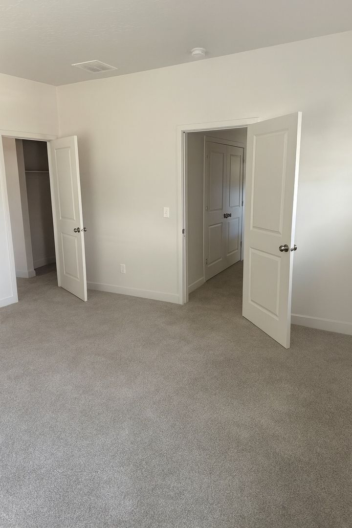 Building Photo - 15525 Jubilation Dr