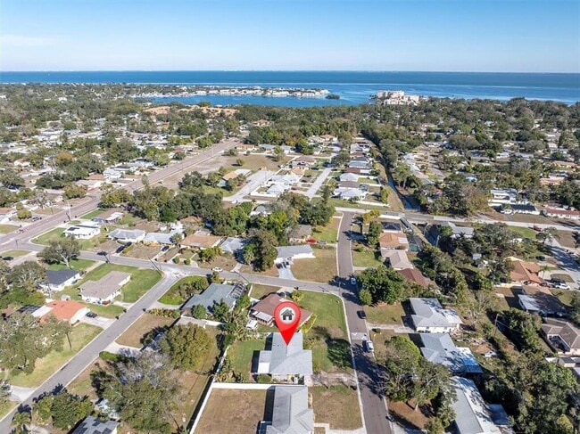 Building Photo - 765 56th Ave S