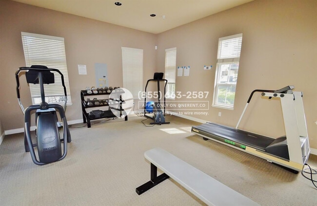 Building Photo - 38700 Tyson Ln