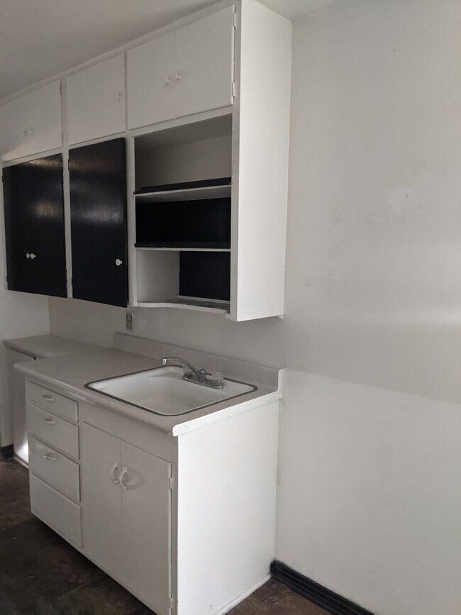 Building Photo - $800 - 1 Bedroom, 1 Bathroom Apartment Close to School of Mines and Fairgrounds