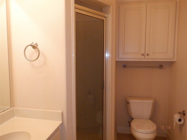 Building Photo - 1903 Spring Cedar Ln