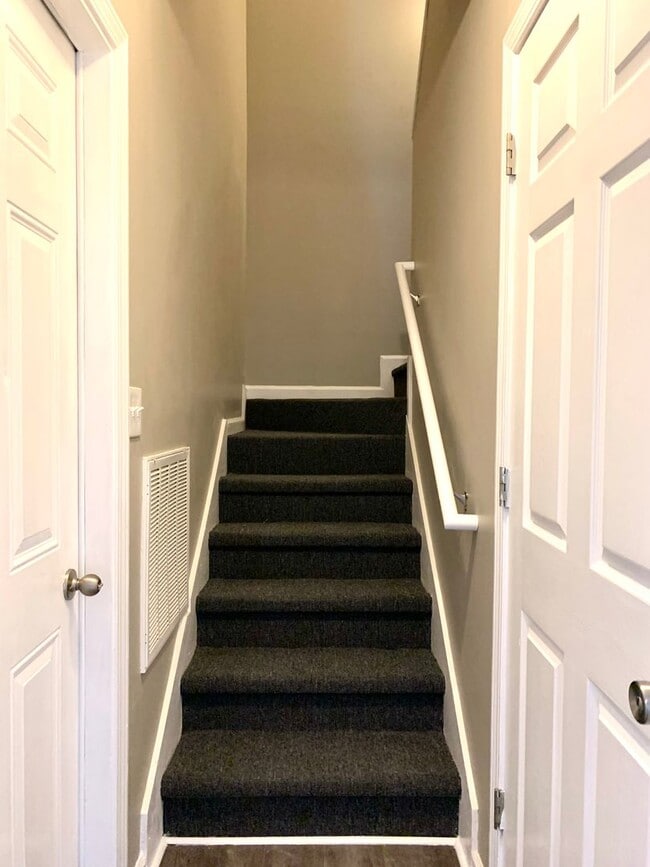 Building Photo - 604 Cory Dr