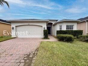 Building Photo - Limited Time Special Offer / 3 Bed, 2 Bath Home with Garage / Pet-Friendly / Vouchers Accepted / ...