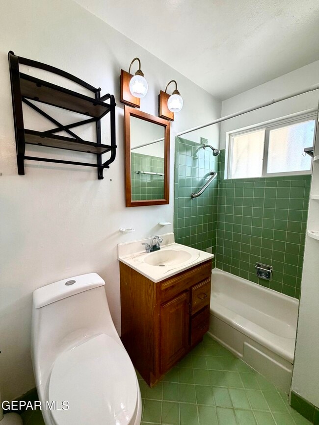 Building Photo - 3305 Capella Ave