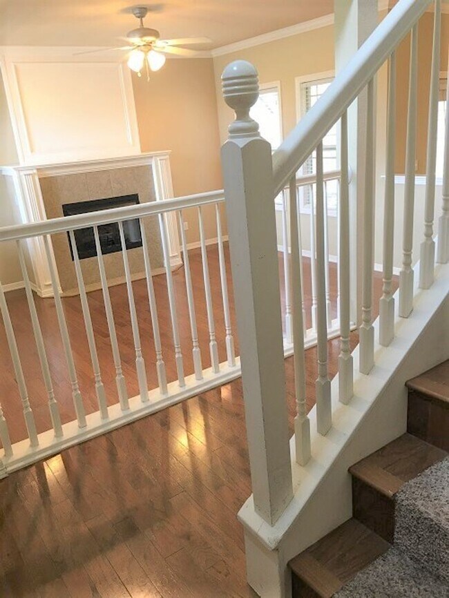 Building Photo - BEAUTIFUL HOME IN GREAT LOCATION!