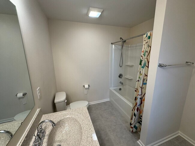 Building Photo - 509 Falls Ln