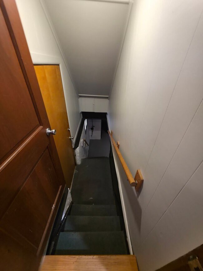 Building Photo - 3 Bed 1 Bath in Rochester PA