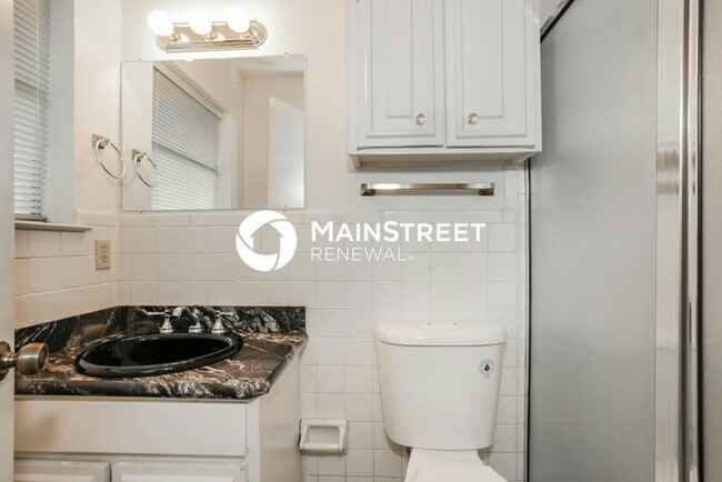 Building Photo - 3 Bedroom Pet-Friendly Home in FORT WORTH, TX with Main Street Renewal