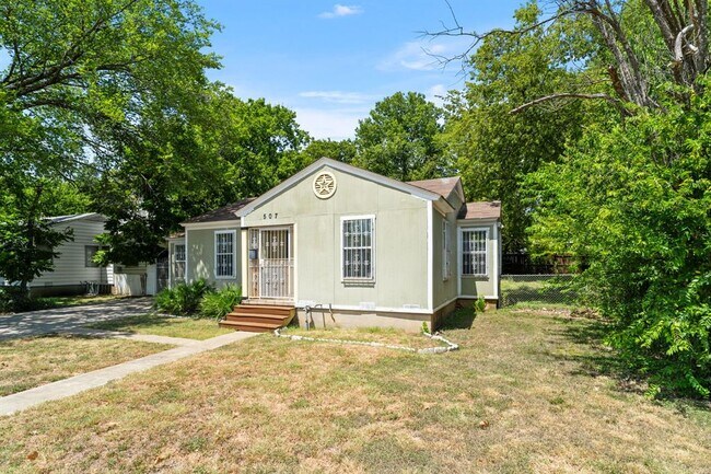 Building Photo - 507 Duncan Ave