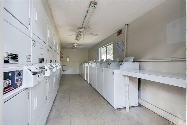 Building Photo - 8210 Bent Tree Rd