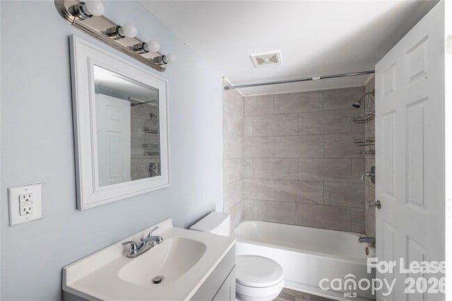 Building Photo - 1022 Wood St