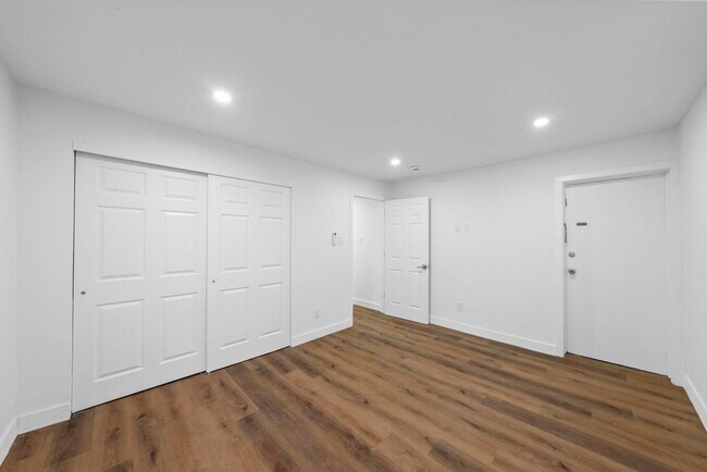 Building Photo - 7013 Polk St