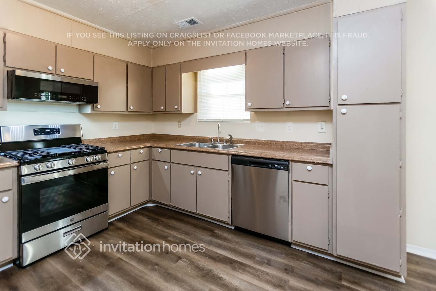 Building Photo - 3071 Eastland Way