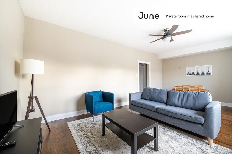 Building Photo - Room in Shared 3 bed/1 bath home