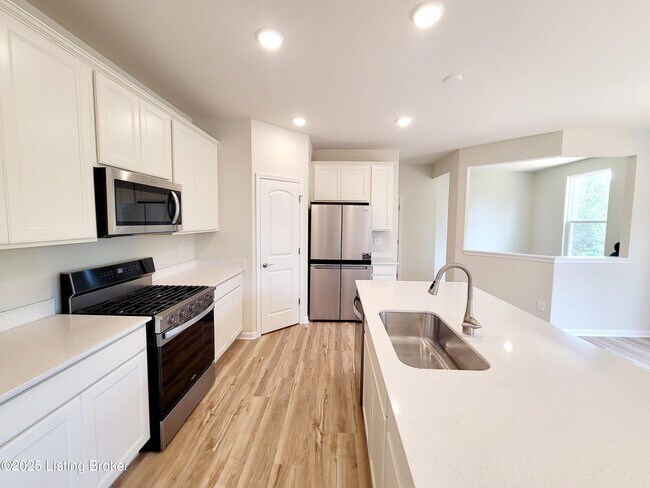 Building Photo - 4121 Bent Creek Dr
