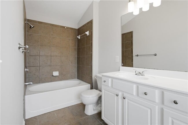 Building Photo - 1307 Greychurch Way