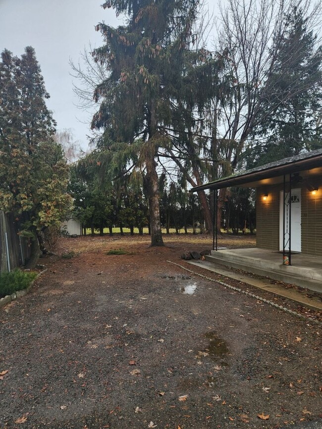 Building Photo - Occupied, do not disturb tenants.  Near Ch...