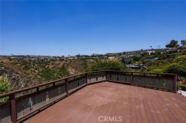 Building Photo - 1840 Temple Hills Dr
