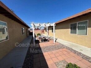 Building Photo - 422 Rosa Parks Rd