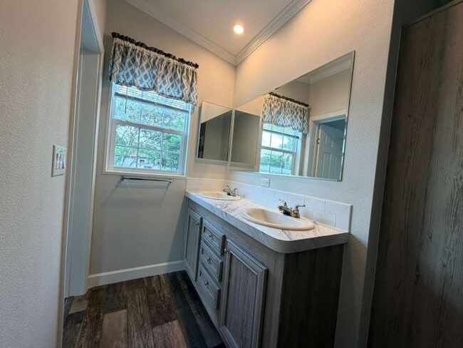 Building Photo - 3447 SW 50th Ln