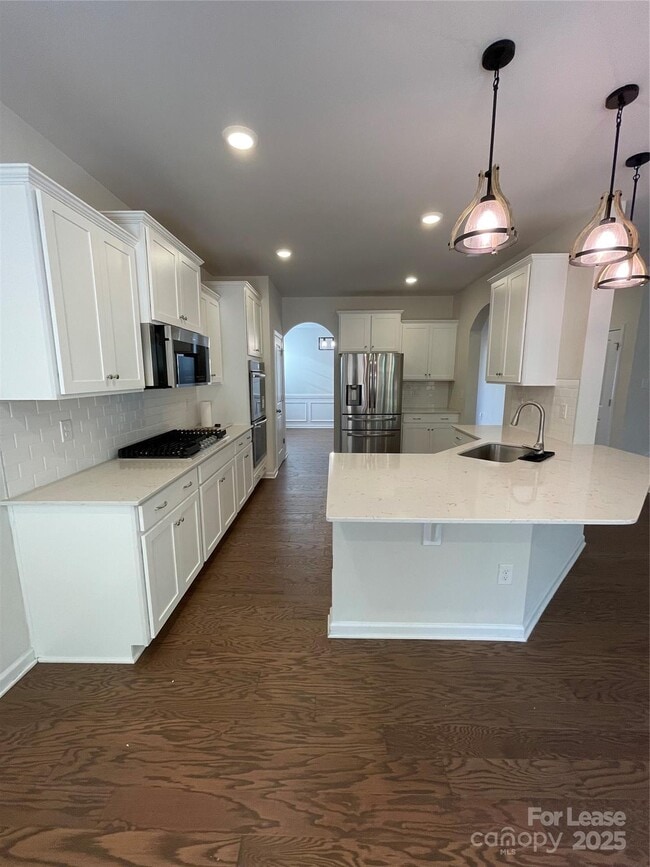 Building Photo - 398 Kennerly Center Dr