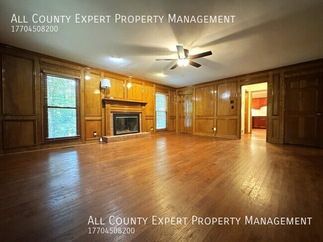 Building Photo - 11820 Highland Colony Dr