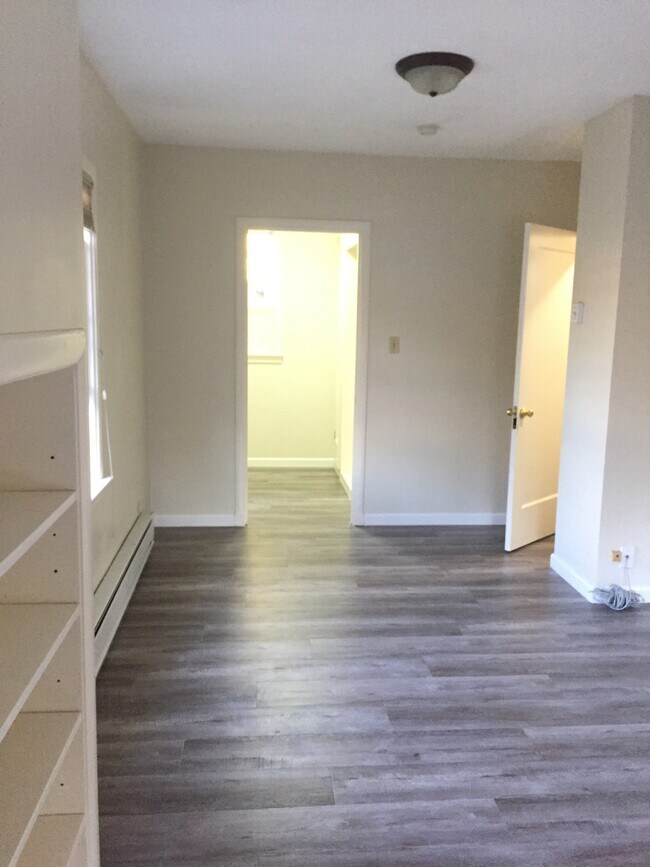 upstairs bedroom - 424 Homer Ave