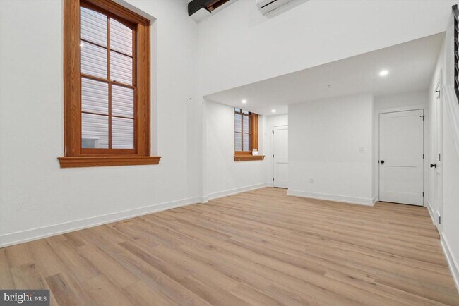 Building Photo - 808 N 3rd St