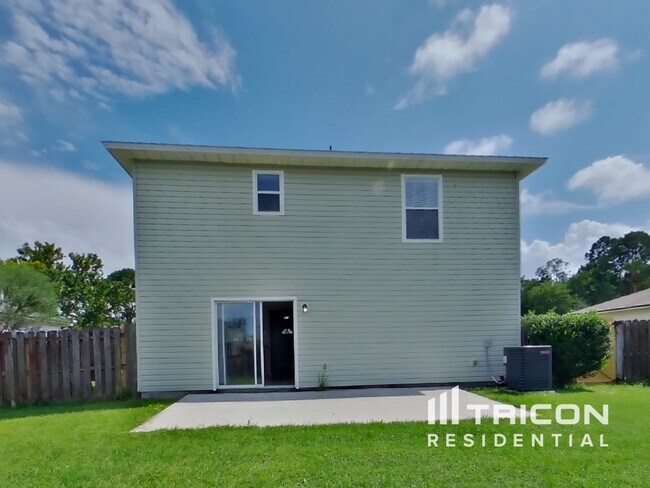 Building Photo - 2228 Fresco Dr
