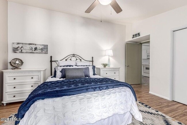 Building Photo - 10362 W Oakmont Dr