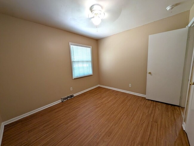 Building Photo - Charming Ranch Style home located in Forest Pawtuckett Community in NC!
