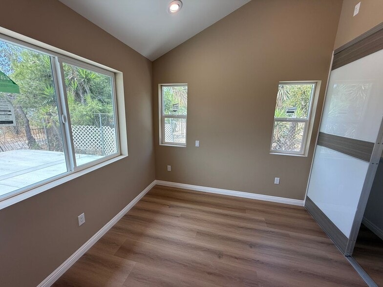 Building Photo - 1416 Prospect Dr