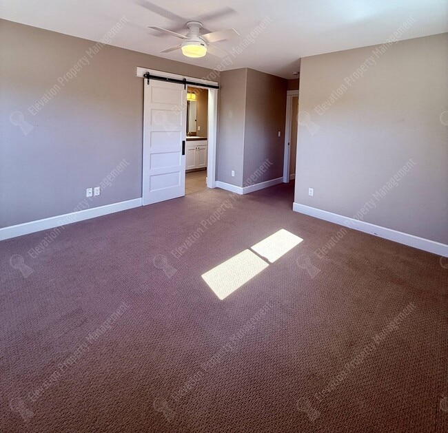 Building Photo - Modern 3 BR home in NE Bend near Orchard Park