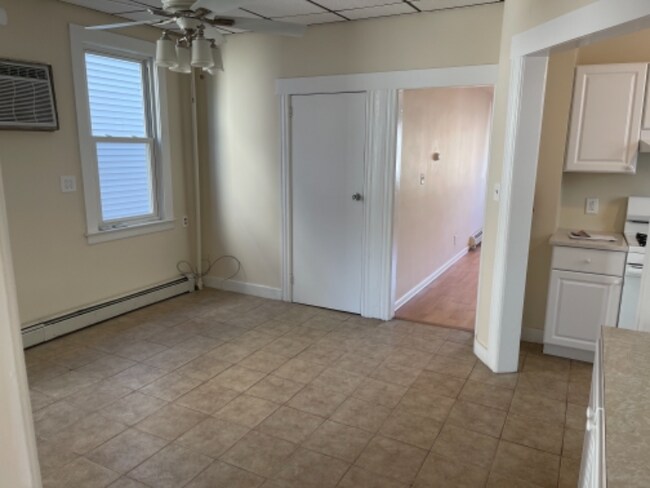 Building Photo - 31 Blakeley Pl