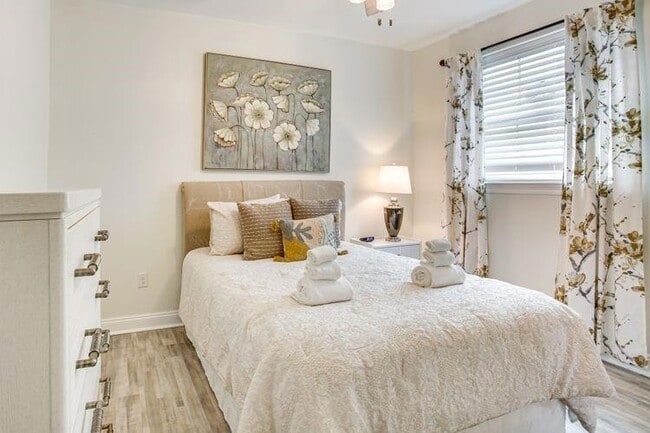 Building Photo - 2102 Philip St