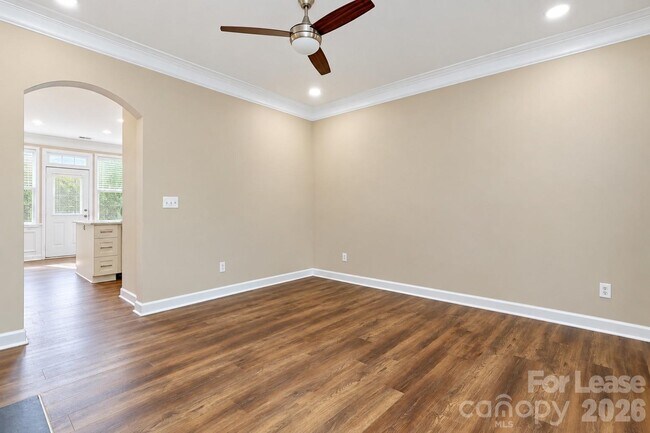 Building Photo - 163 Singleton Rd