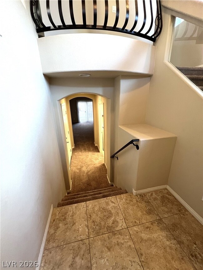 Building Photo - 6789 Flamenco Ct