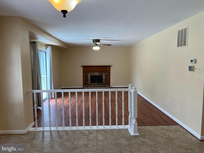 Building Photo - 6824 Silassie Ct