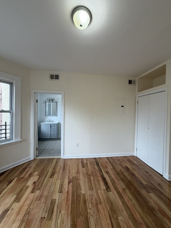 Building Photo - 58 S 13th St