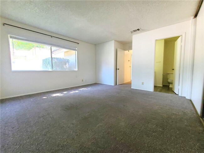 Building Photo - 11458 Loma Linda Dr
