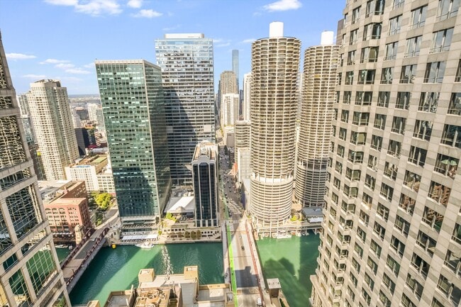 Building Photo - 200 N Dearborn St