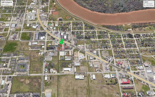 Building Photo - 1301 N Avenue H